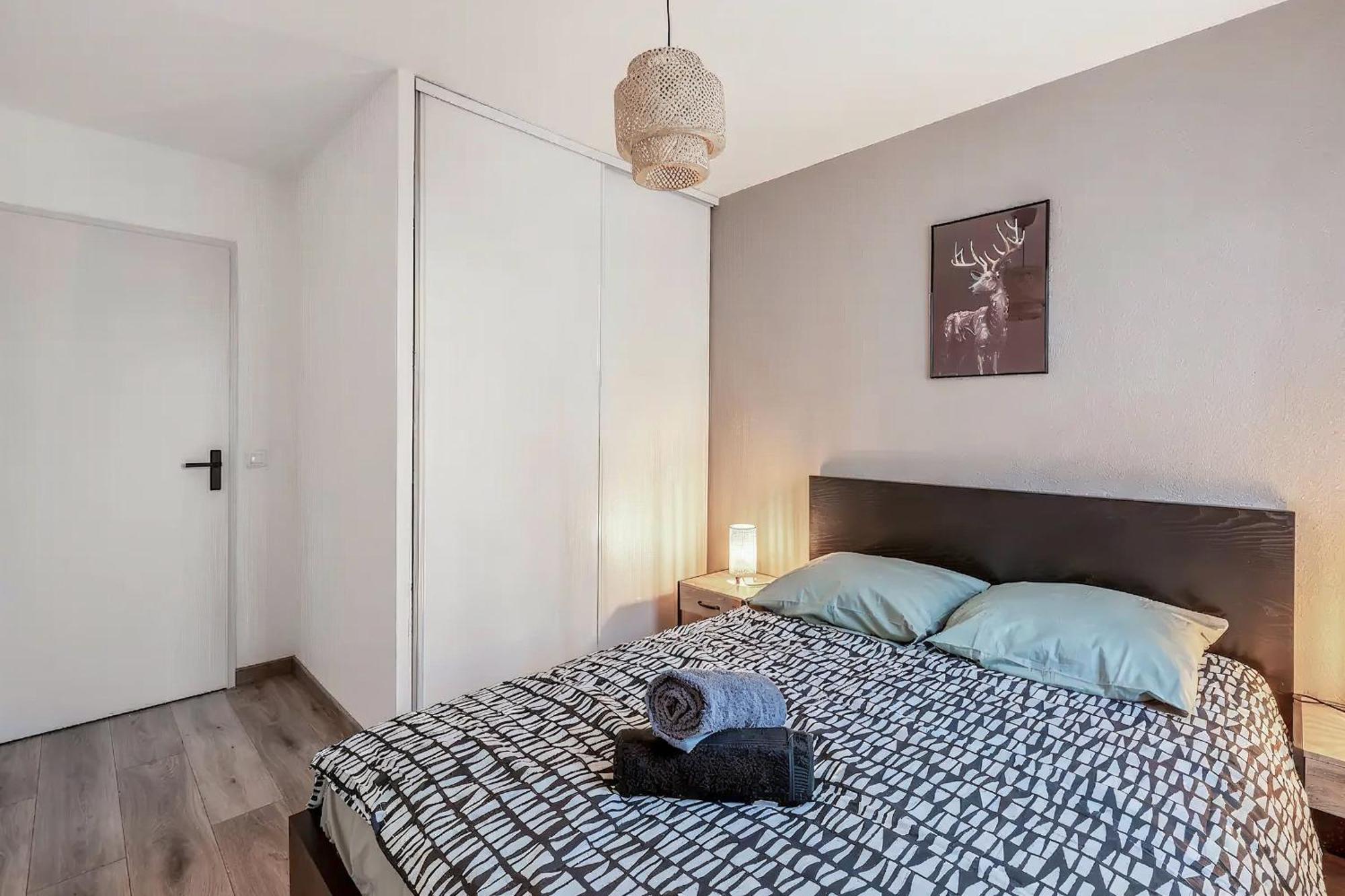 Superbe Appartement - Parking Gratuit - 4 Personnes Chambéry Exterior foto