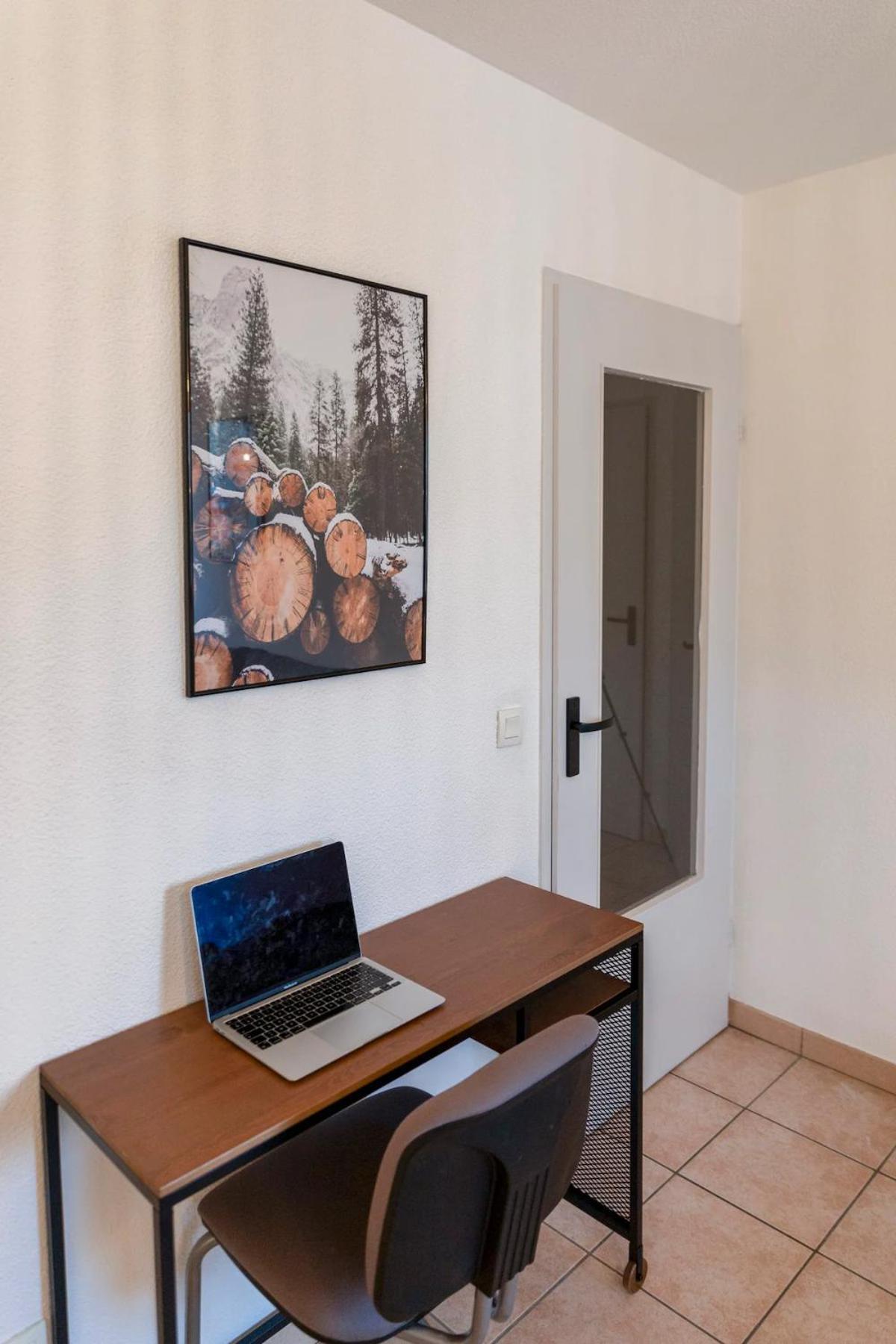 Superbe Appartement - Parking Gratuit - 4 Personnes Chambéry Exterior foto
